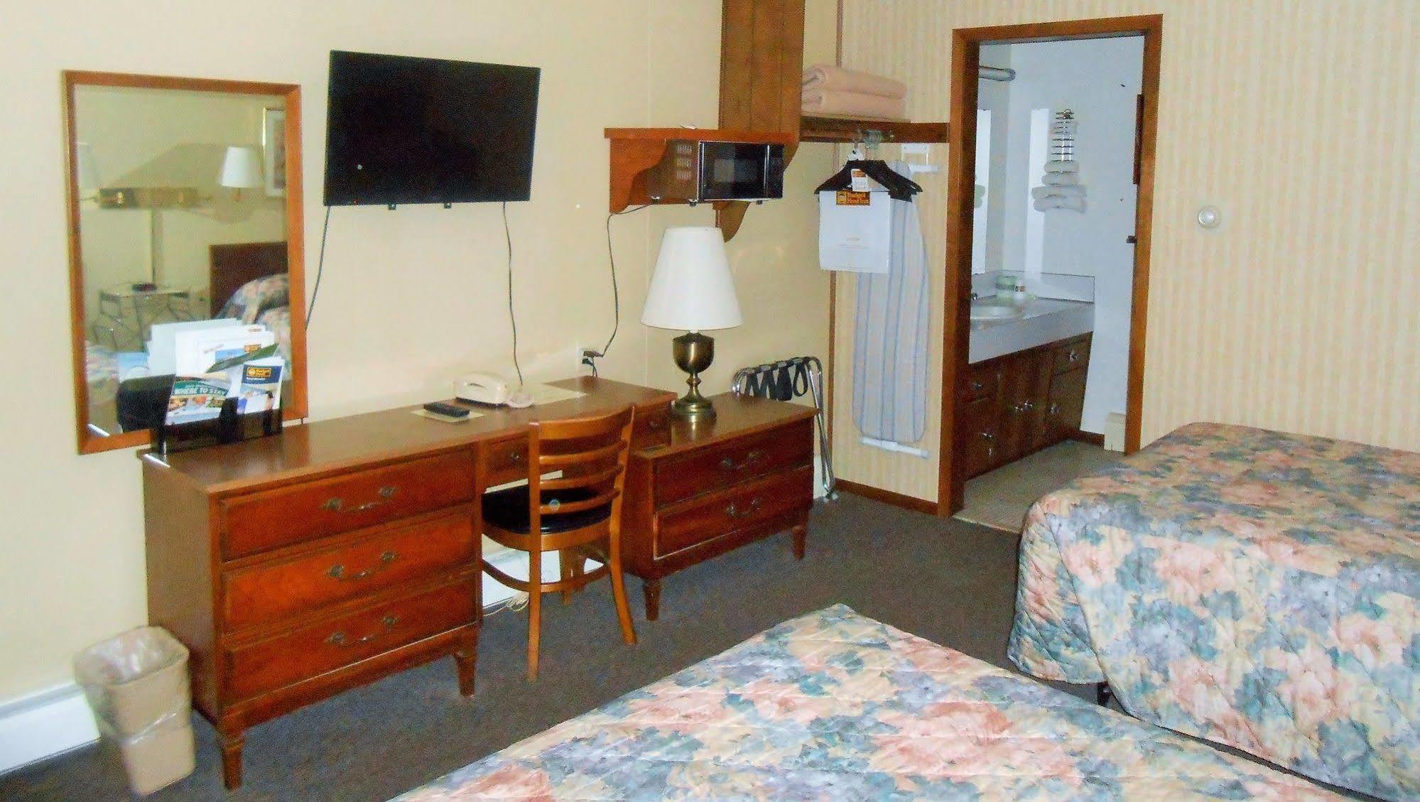 Budget Inn Long Prairie Exterior foto